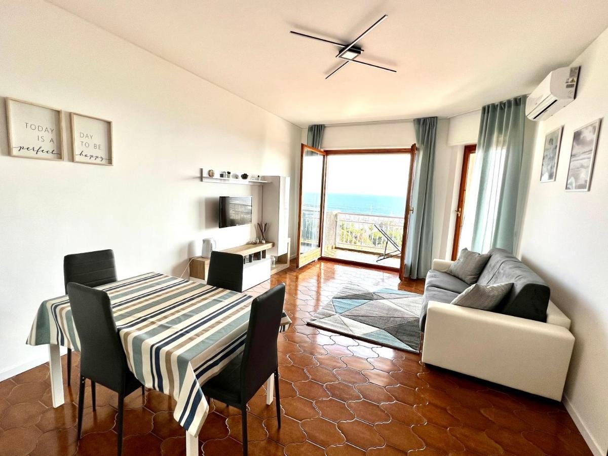 Special Home Vista Mare E Parcheggio Privato サンレモ エクステリア 写真