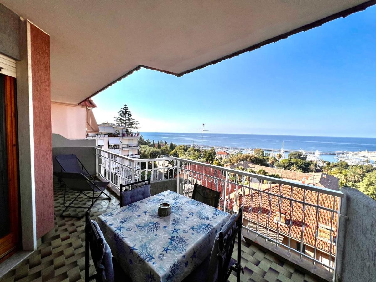 Special Home Vista Mare E Parcheggio Privato サンレモ エクステリア 写真